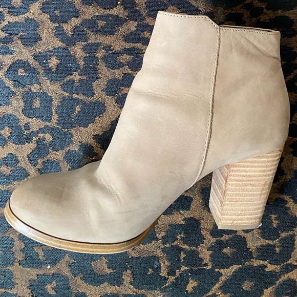 Tan Aldo Booties - Picture 5 of 5
